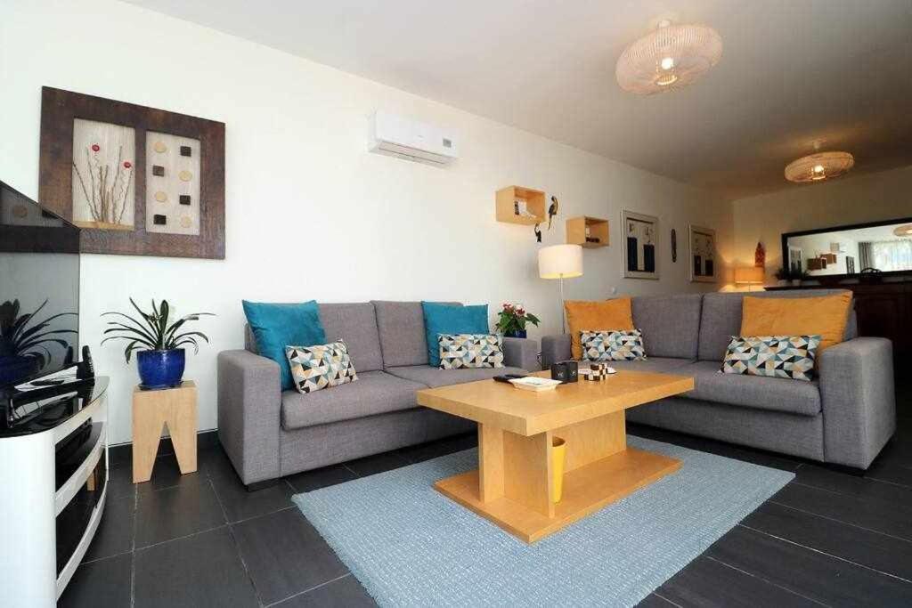 Hiva T3 By Fhr Apartment วิลาโมรา ภายนอก รูปภาพ